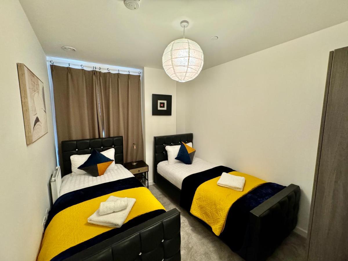 לונדון 3Bedroom, 2Bathroom, Balcony,Luxury Flat Westfield מראה חיצוני תמונה