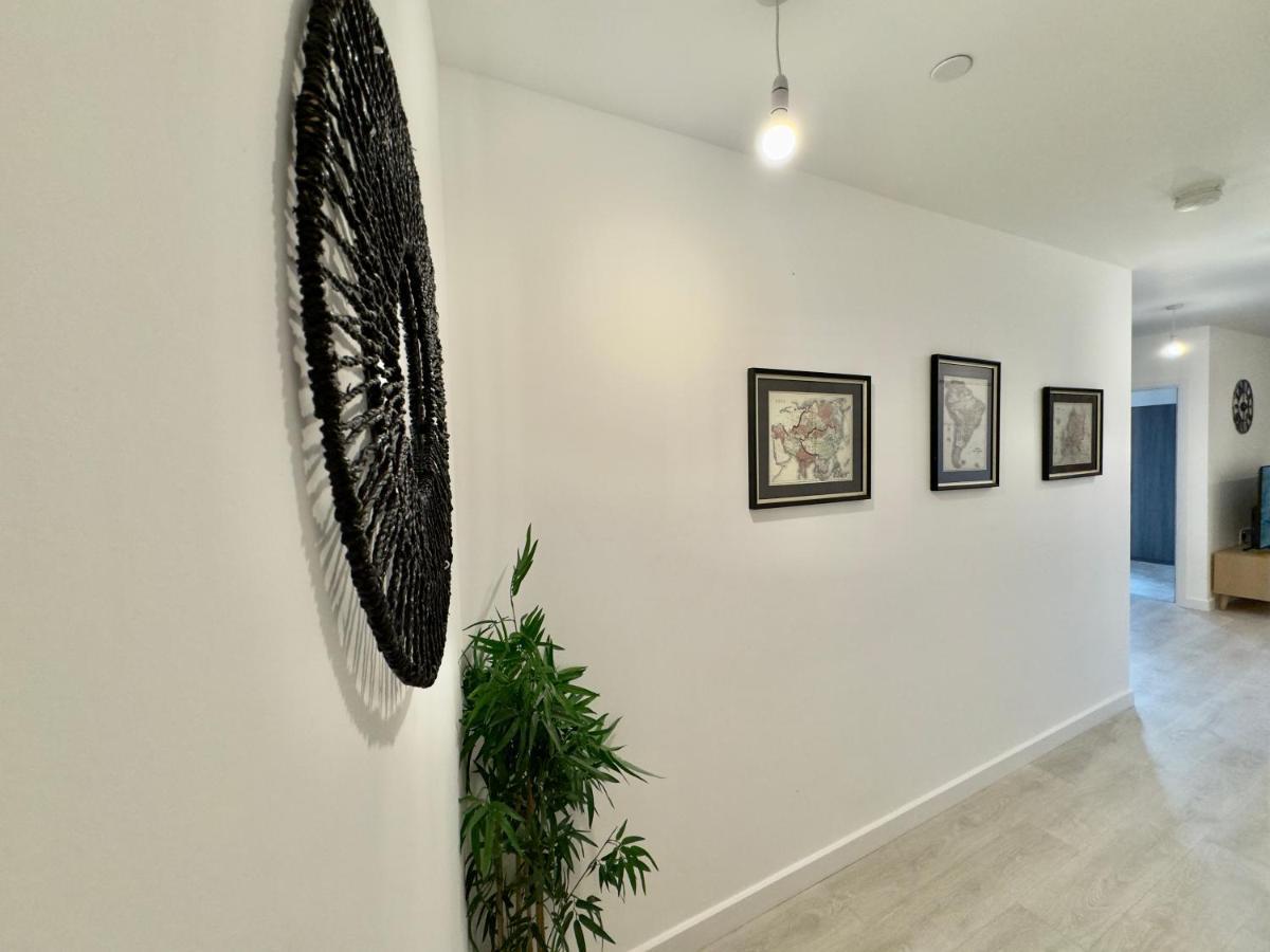 לונדון 3Bedroom, 2Bathroom, Balcony,Luxury Flat Westfield מראה חיצוני תמונה
