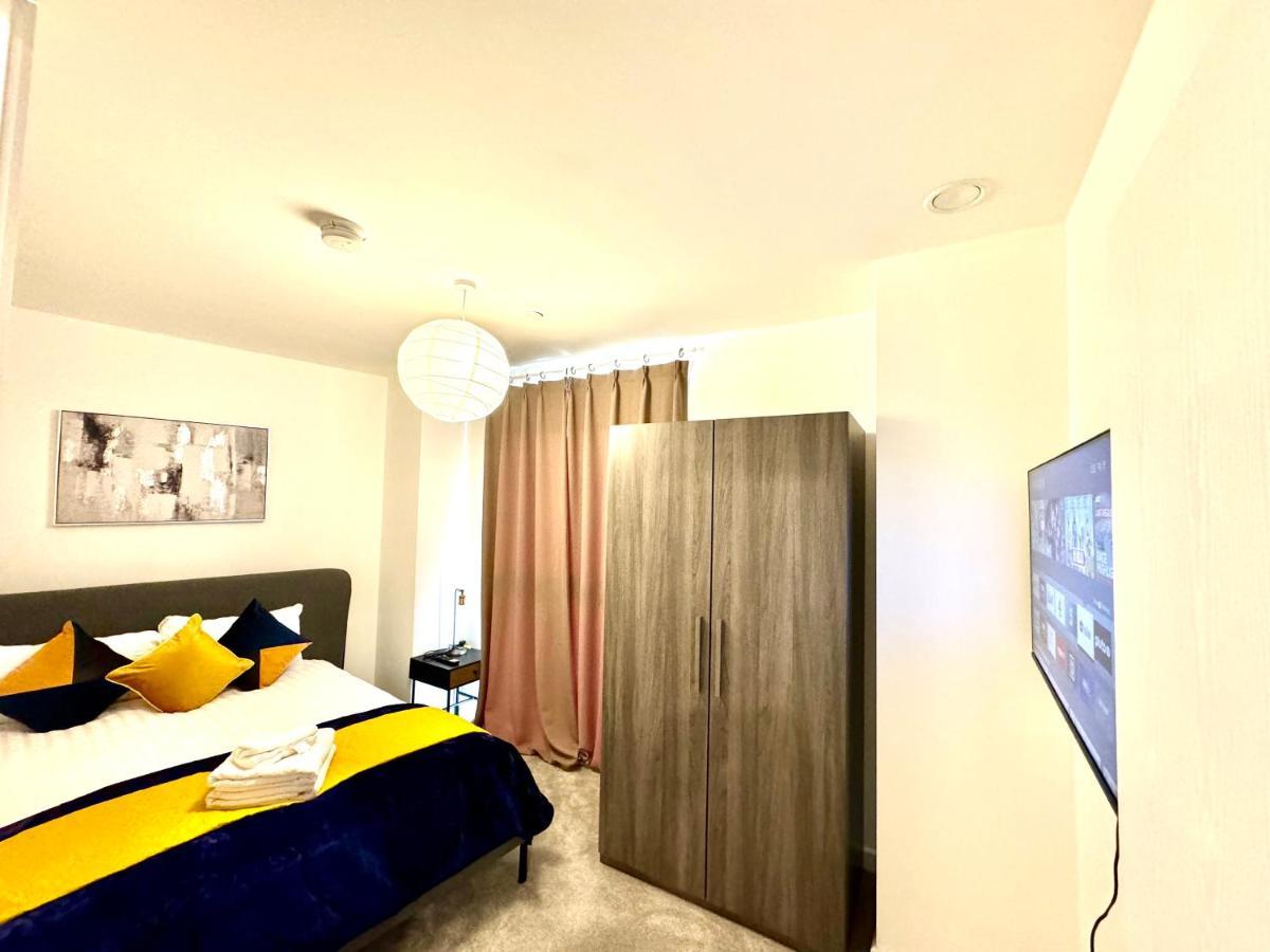 לונדון 3Bedroom, 2Bathroom, Balcony,Luxury Flat Westfield מראה חיצוני תמונה