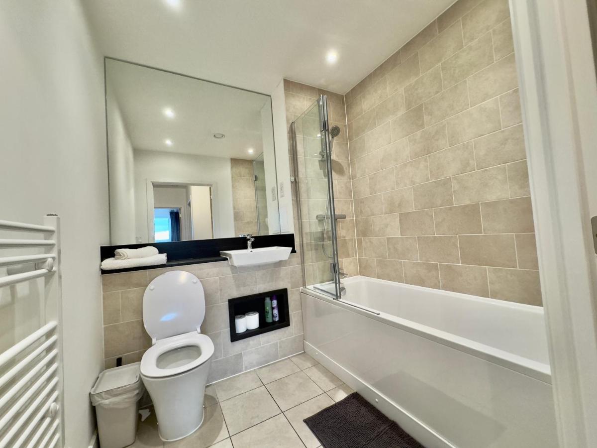 לונדון 3Bedroom, 2Bathroom, Balcony,Luxury Flat Westfield מראה חיצוני תמונה