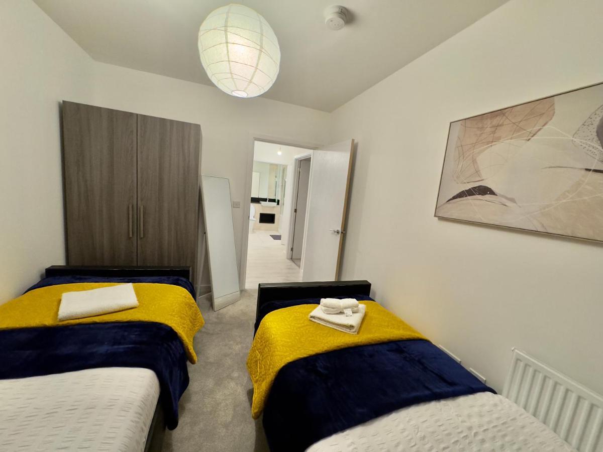 לונדון 3Bedroom, 2Bathroom, Balcony,Luxury Flat Westfield מראה חיצוני תמונה
