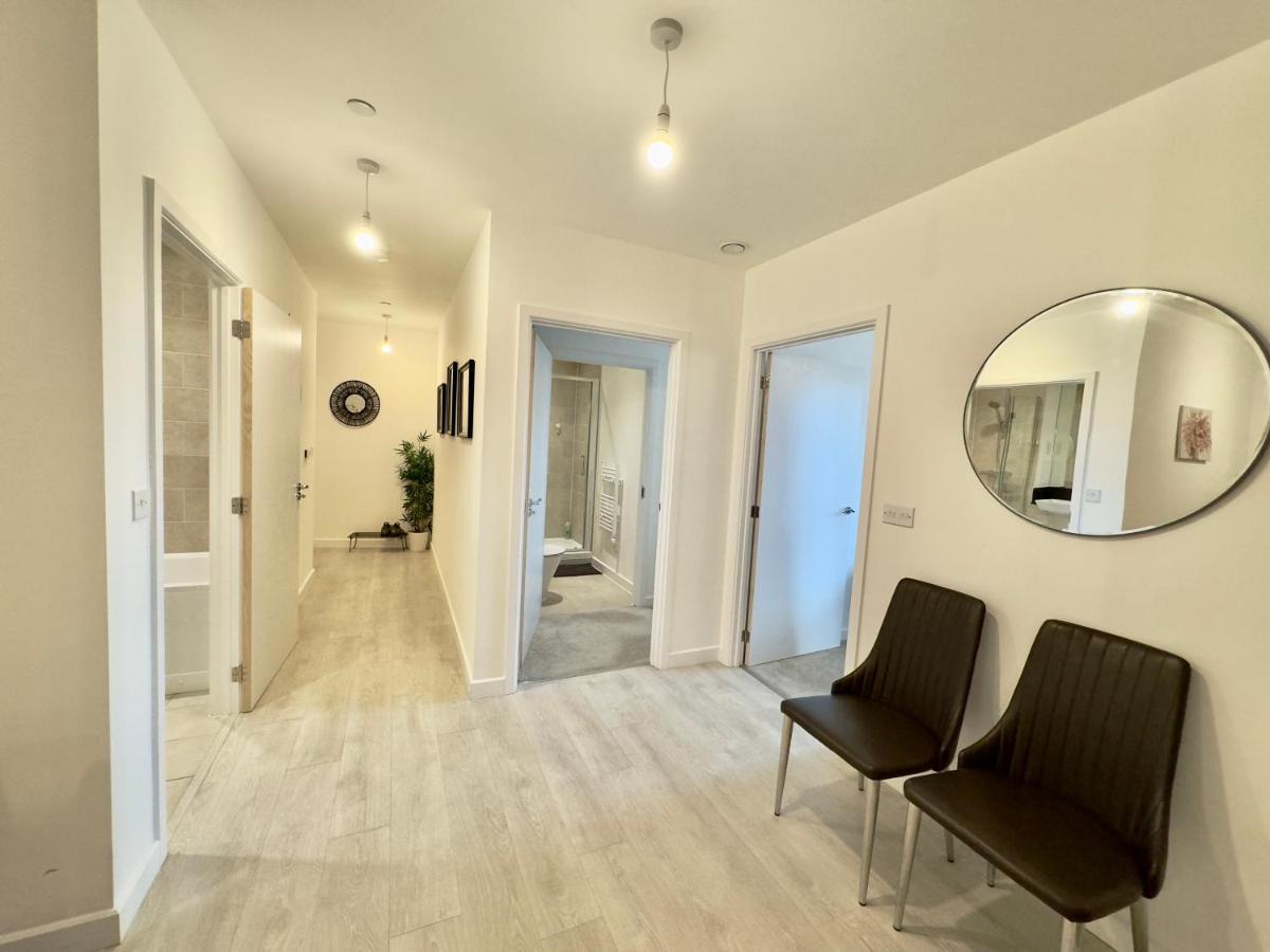 לונדון 3Bedroom, 2Bathroom, Balcony,Luxury Flat Westfield מראה חיצוני תמונה