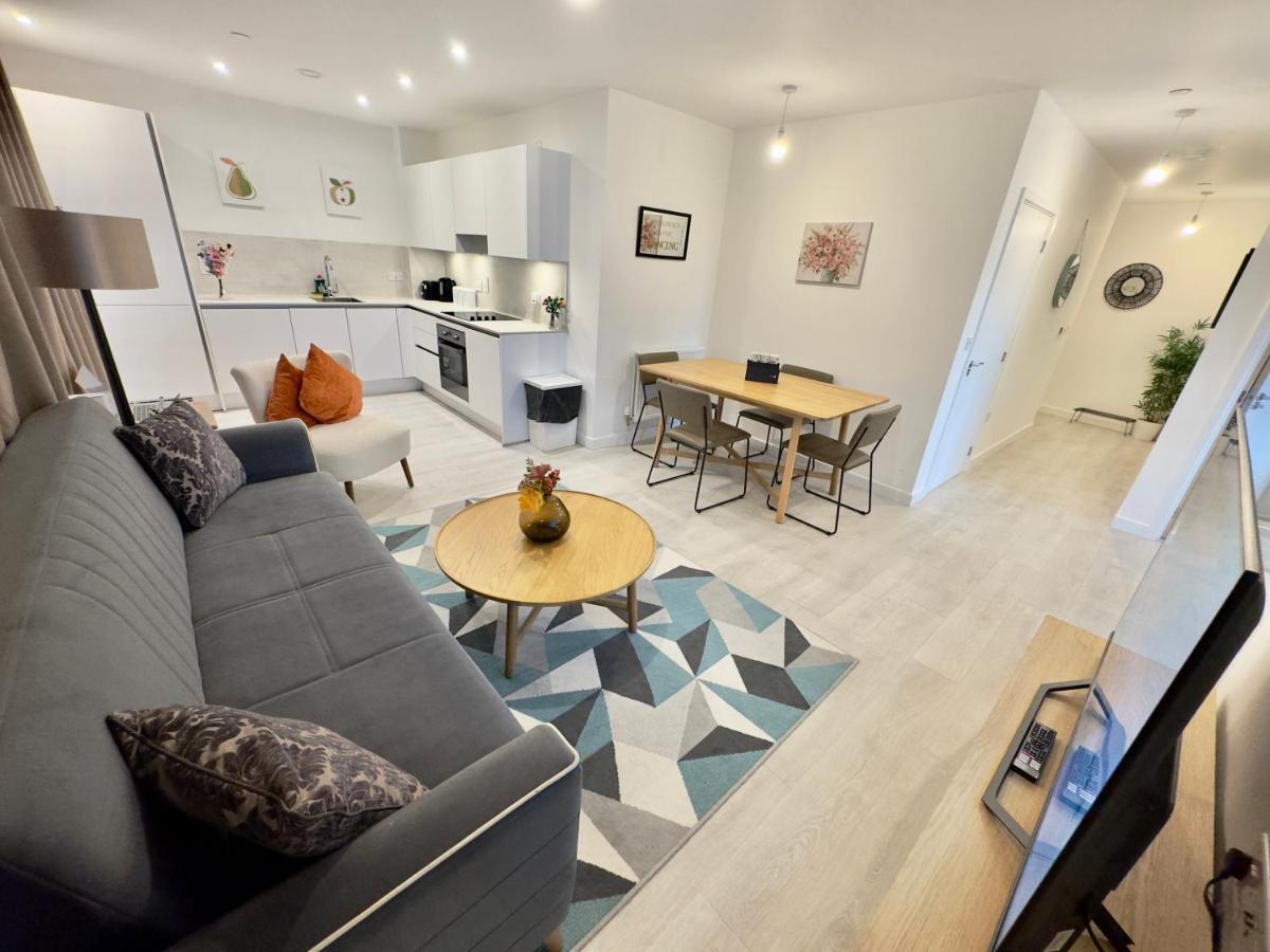 לונדון 3Bedroom, 2Bathroom, Balcony,Luxury Flat Westfield מראה חיצוני תמונה