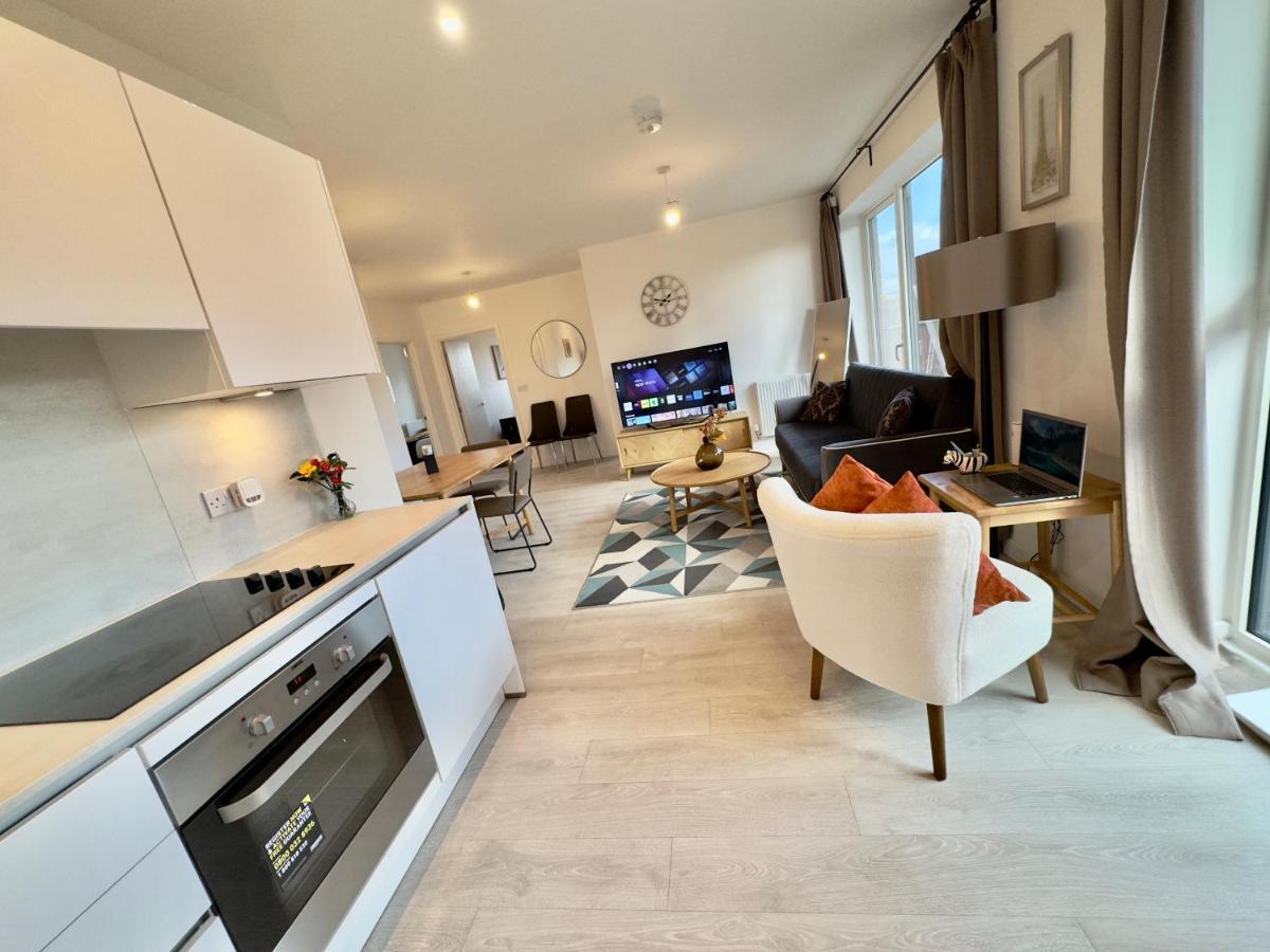 לונדון 3Bedroom, 2Bathroom, Balcony,Luxury Flat Westfield מראה חיצוני תמונה
